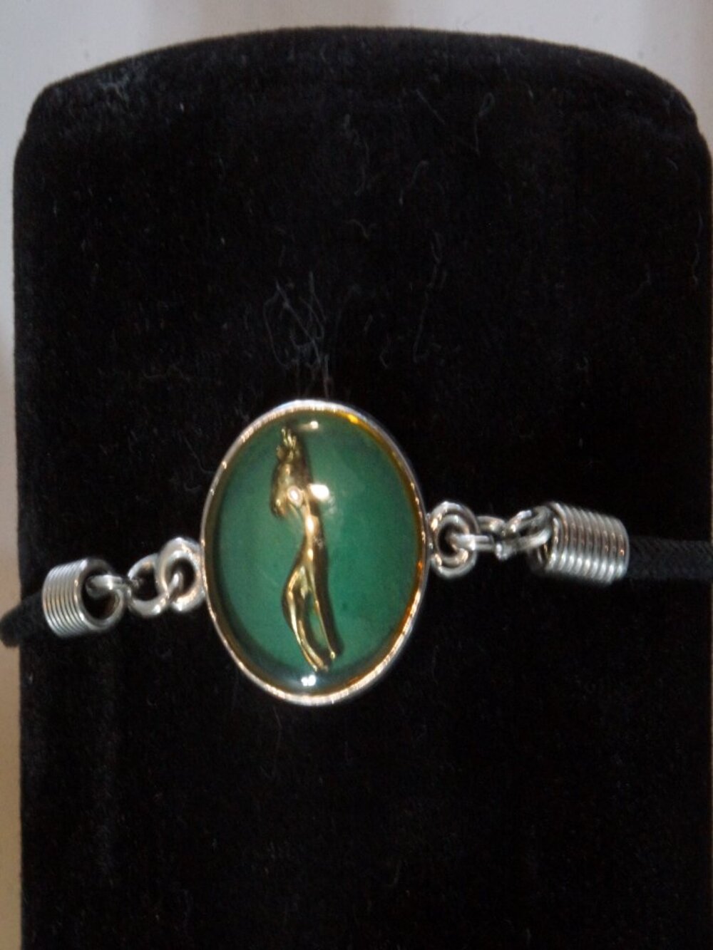 Giraffe Mood Bracelet Color Changing Animal Charm Silver Tone Adjustable Black B